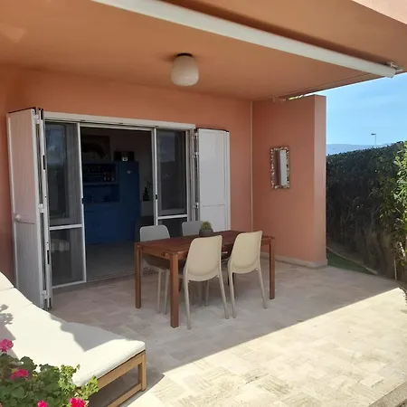 M391 - Marcelli, Trilocale Fronte Mare In Con Piscina