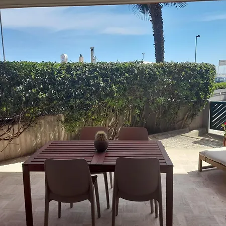 Apartmán M391 - Marcelli, Trilocale Fronte Mare In Con Piscina *